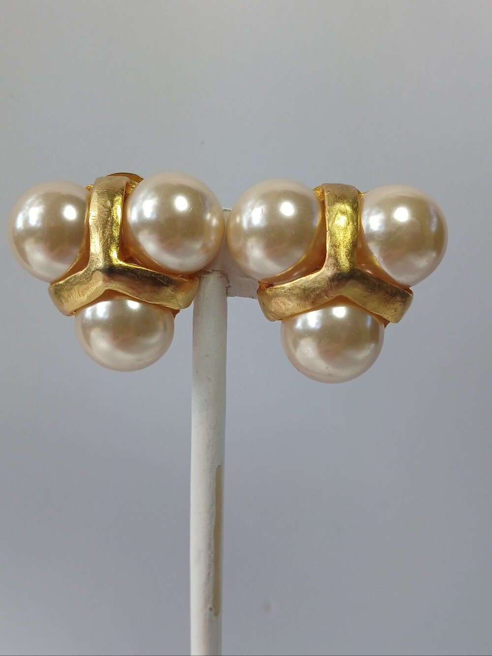 Big Bold Vintage Triple Pearl Cabochon Matte Gold Clip-on Earrings